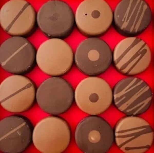 Macaron maison et chocolat articanal